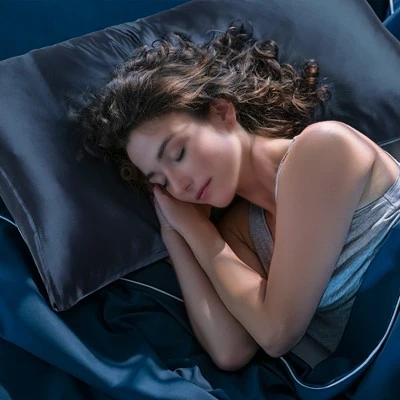 Outlet π€© 1 Pc Silk For Hair and Skin Luxury Style Pillow Cases - PiccoCasa π 2 Outlet π€© 1 Pc Silk For Hair and Skin Luxury Style Pillow Cases - PiccoCasa π - Image 2